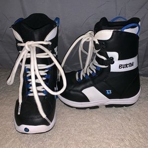 Kids Burton Snowboard Boots